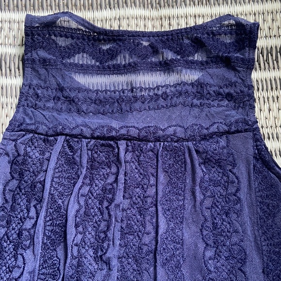 Lace overlay sleeveless - Picture 6 of 6